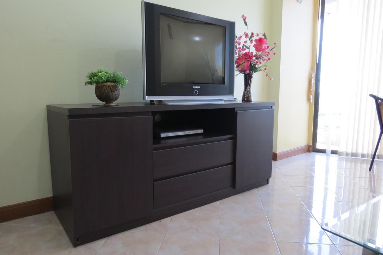 View Talay 2 Suite Apartments Haat Jomtien Eksteriør bilde