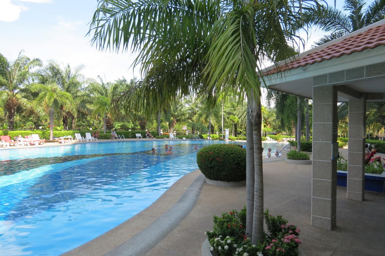 View Talay 2 Suite Apartments Haat Jomtien Eksteriør bilde