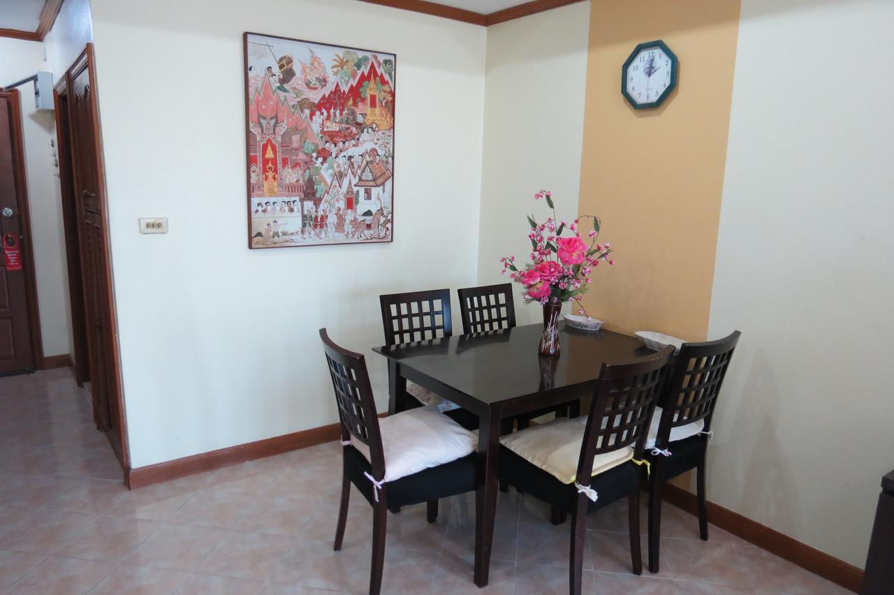 View Talay 2 Suite Apartments Haat Jomtien Eksteriør bilde
